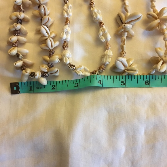 Three Hawaiian shell necklace 20” long & short - Picture 6 of 6